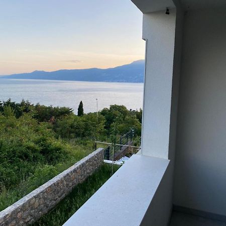 Apartman Neo Kantrida Rijeka Exteriör bild